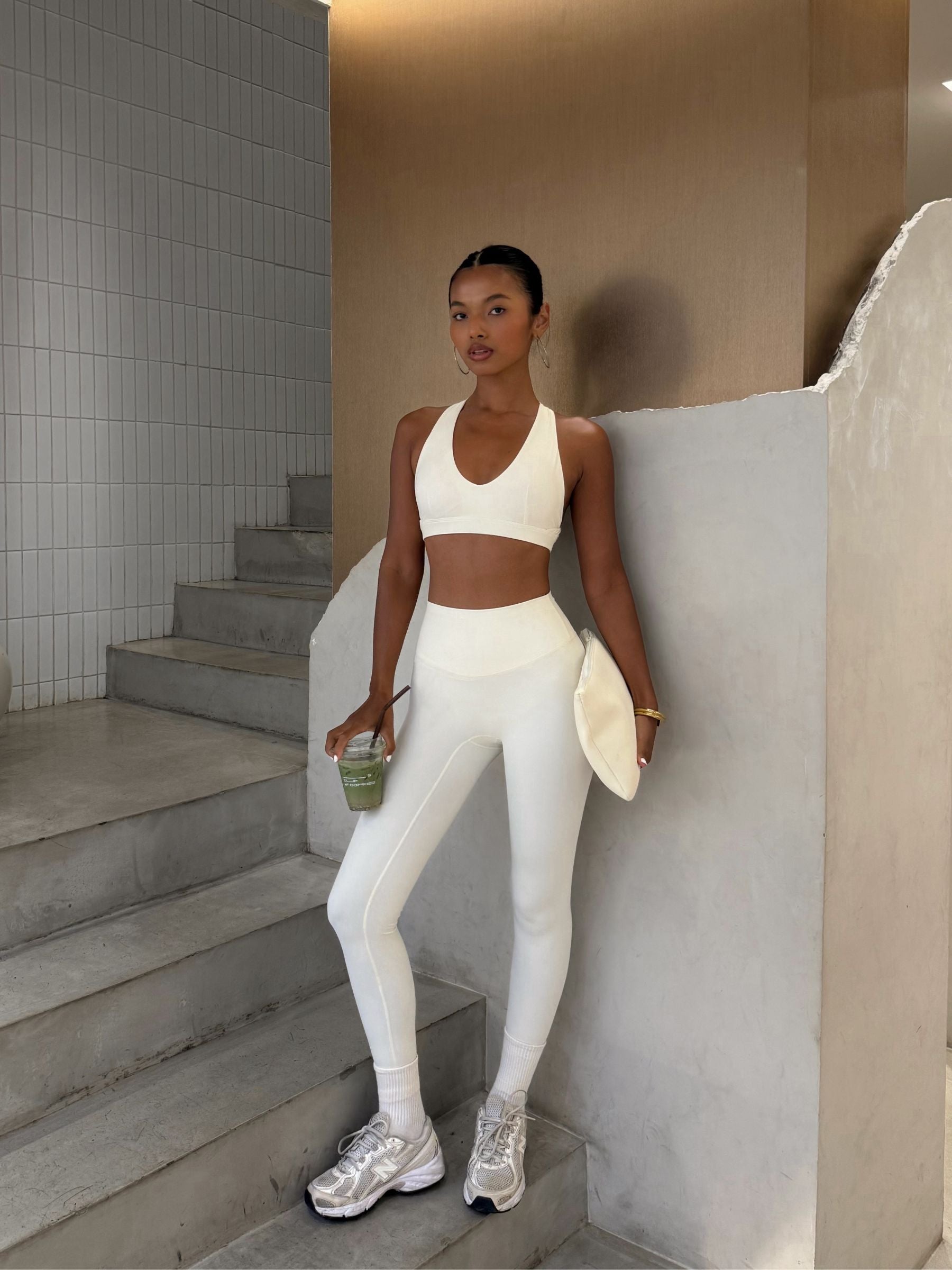 Aura V-Waist Leggings - Cream