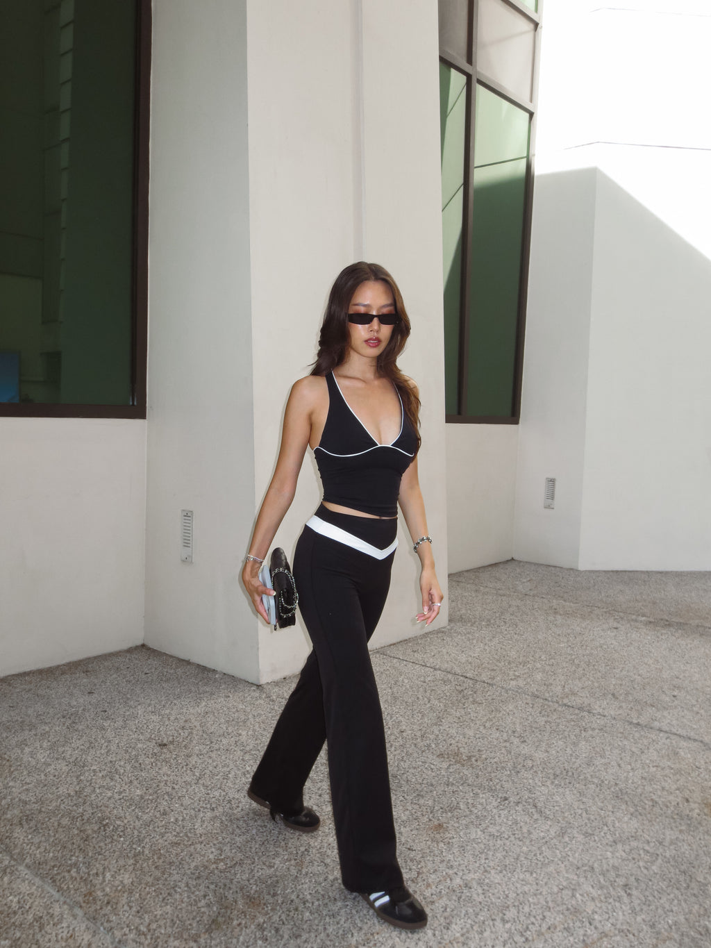 V-Flare Leggings - Black