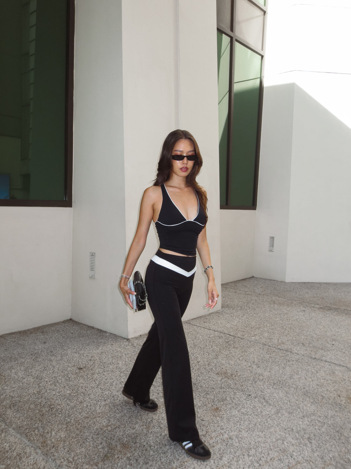 V-Flare Leggings | Black
