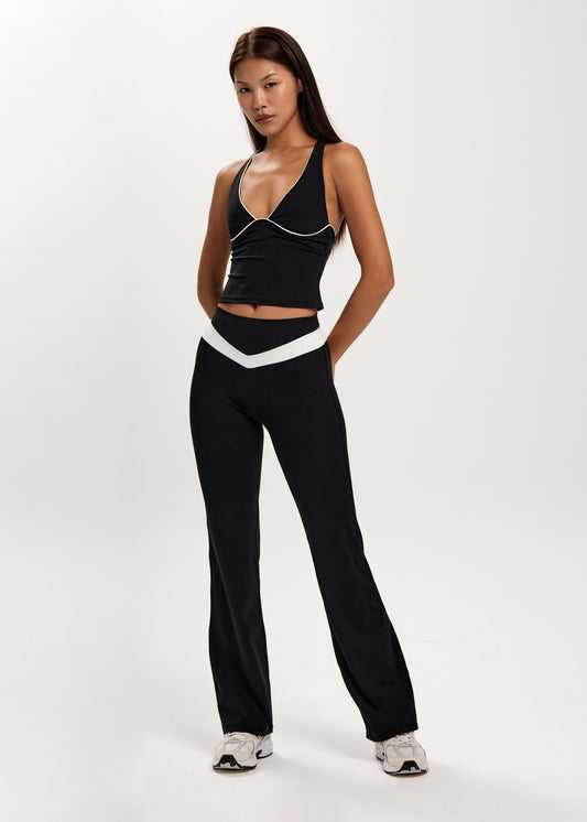 V-Flare Legging