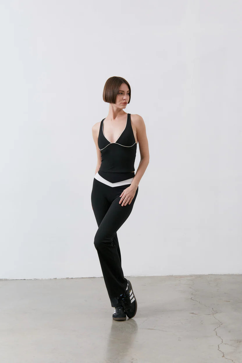 Plunge Piping Tank | Maroon